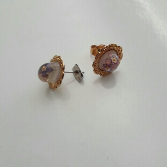 Captured Flower Earrings - Picture 2 of 6